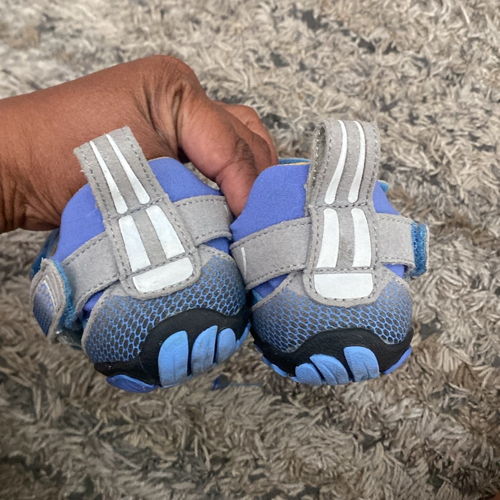Vibram FiveFingers Blue and Yellow Minimalist Toe Sneakers - Picture 6 of 12